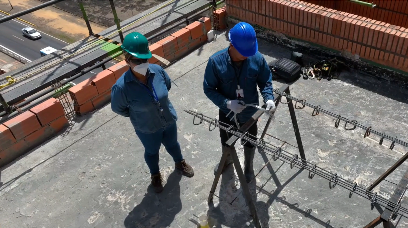 Equipo trabajando en la misión de la empresa VDI